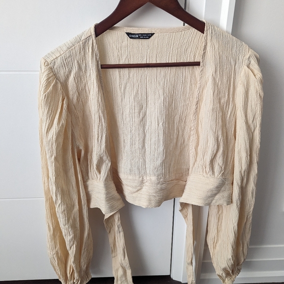 Shein tie up long sleeve - Picture 1 of 4